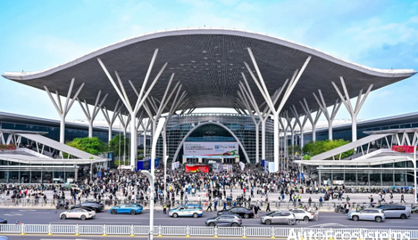 轩辕智驾发布全系后装红外新品，车载安全进入“高清智慧时代”