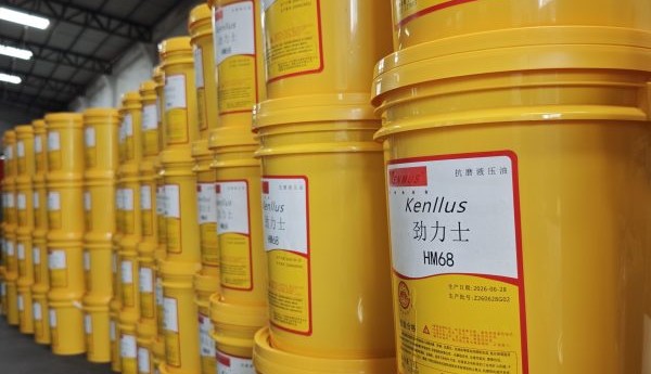 注塑机高压液压油选型：德孚润滑油系统化方案解析