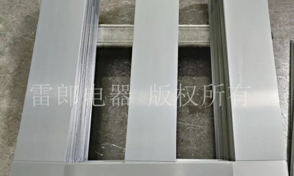 光伏变压器铁心为什么采用硅钢片叠压而成